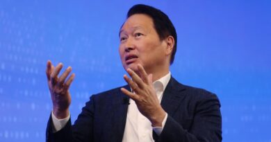 SK Hynix options begin trading. But another group of stocks is stealing its thunder